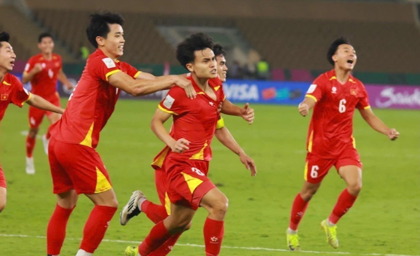 登录入口-5-3点胜！3-2绝杀！U23亚洲杯4强诞生2席，中国队若晋级将战越南