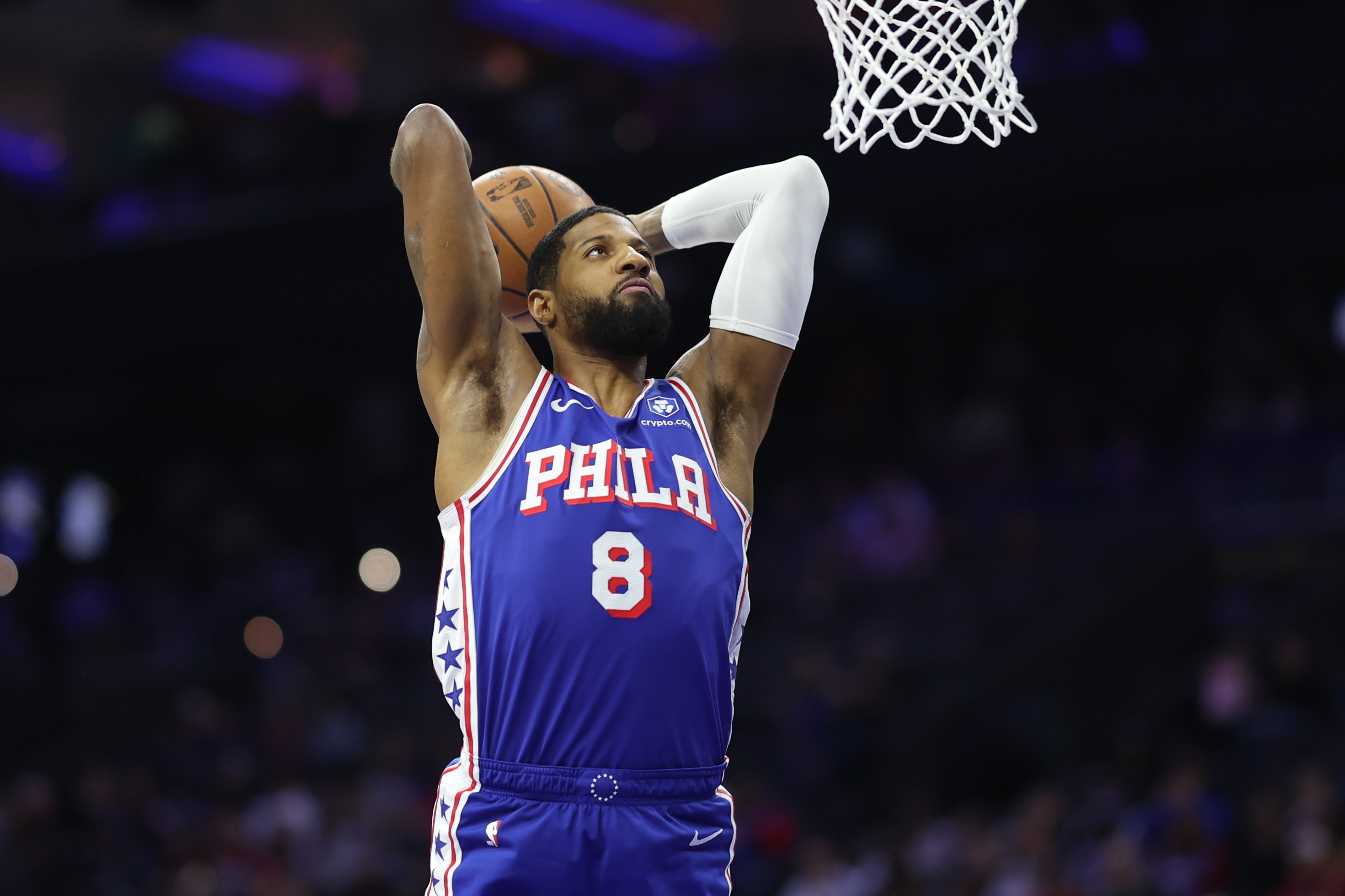 开云体育-纳斯：乔治展现个人出色的领导力 展示了自己多样的进攻手段